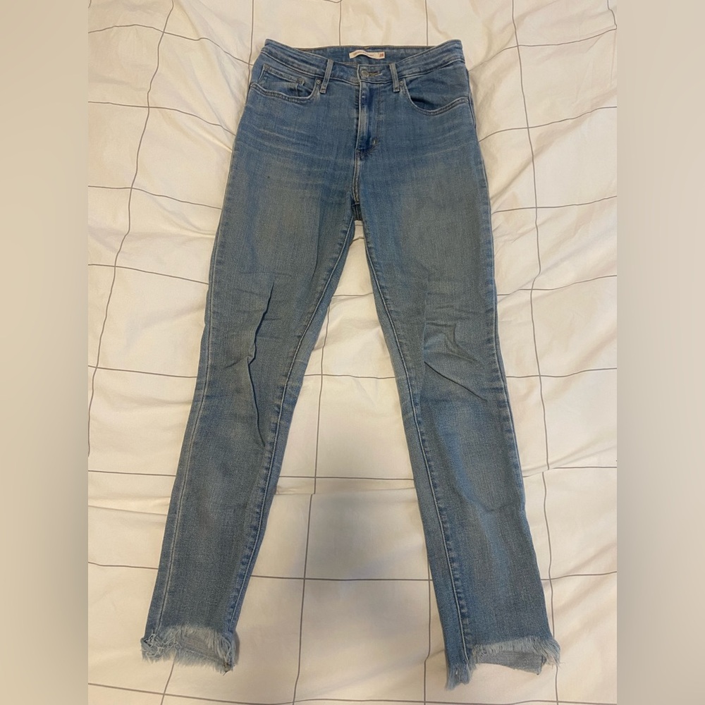 Levi’s High Rise Jeans - Picture 5 of 5